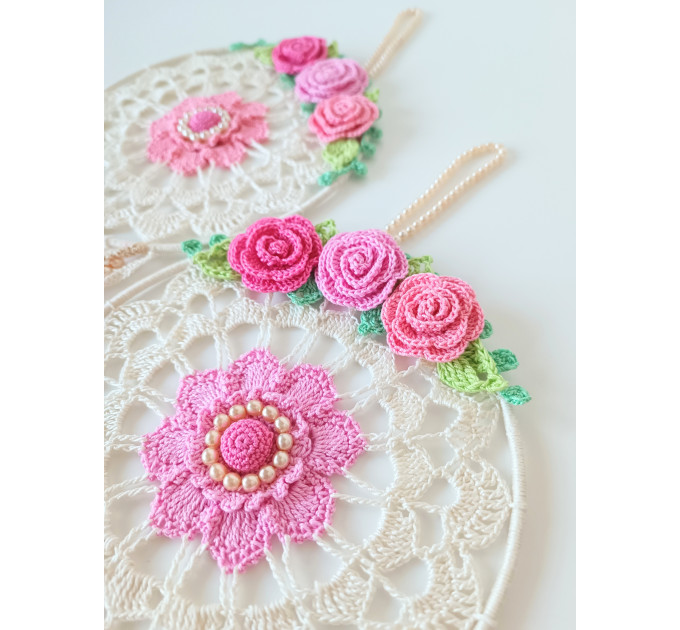 Crochet Dreamcatcher Pattern with Roses and Floral Wall Hanging Decor