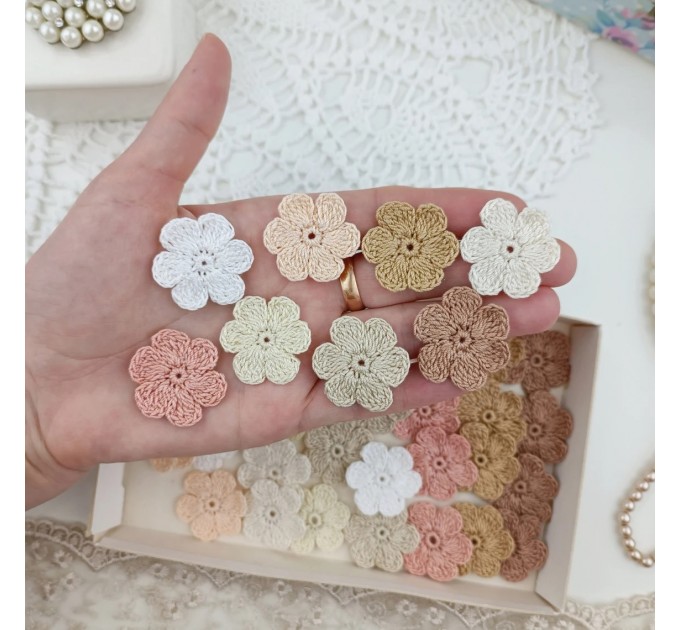 Flowers for craft,40 pcs. Flowers in neutral colors.Sewing flower embellishment.Wedding craft supplies.Applique flower.Junk Journal Flowers.