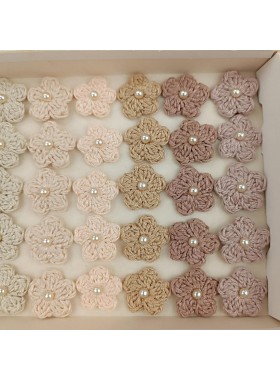 Mix crocheted flowers for craft projects, 40pcs.